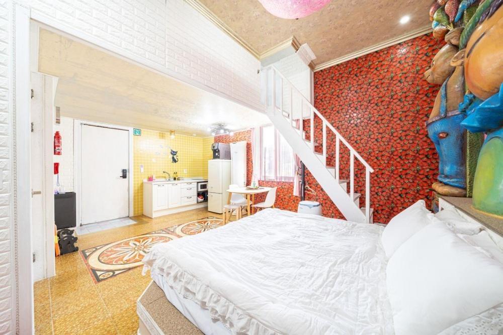 Lala Land Pet Friendly Pension Gyeongju Luaran gambar