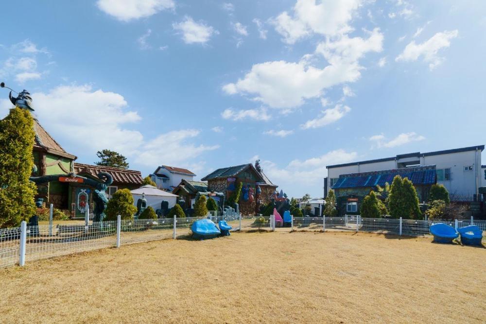 Lala Land Pet Friendly Pension Gyeongju Luaran gambar